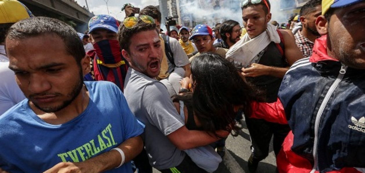 Reportan 18 heridos durante protestas en Caracas