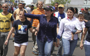 Cadena humana por libertad de Manuel Rosales