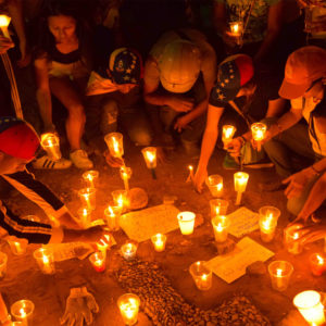 Así fue la marcha nocturna por los caídos en Maracaibo 