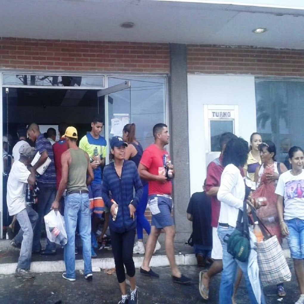 Un año de los saqueos en Ciudad Bolívar por los billetes de 100